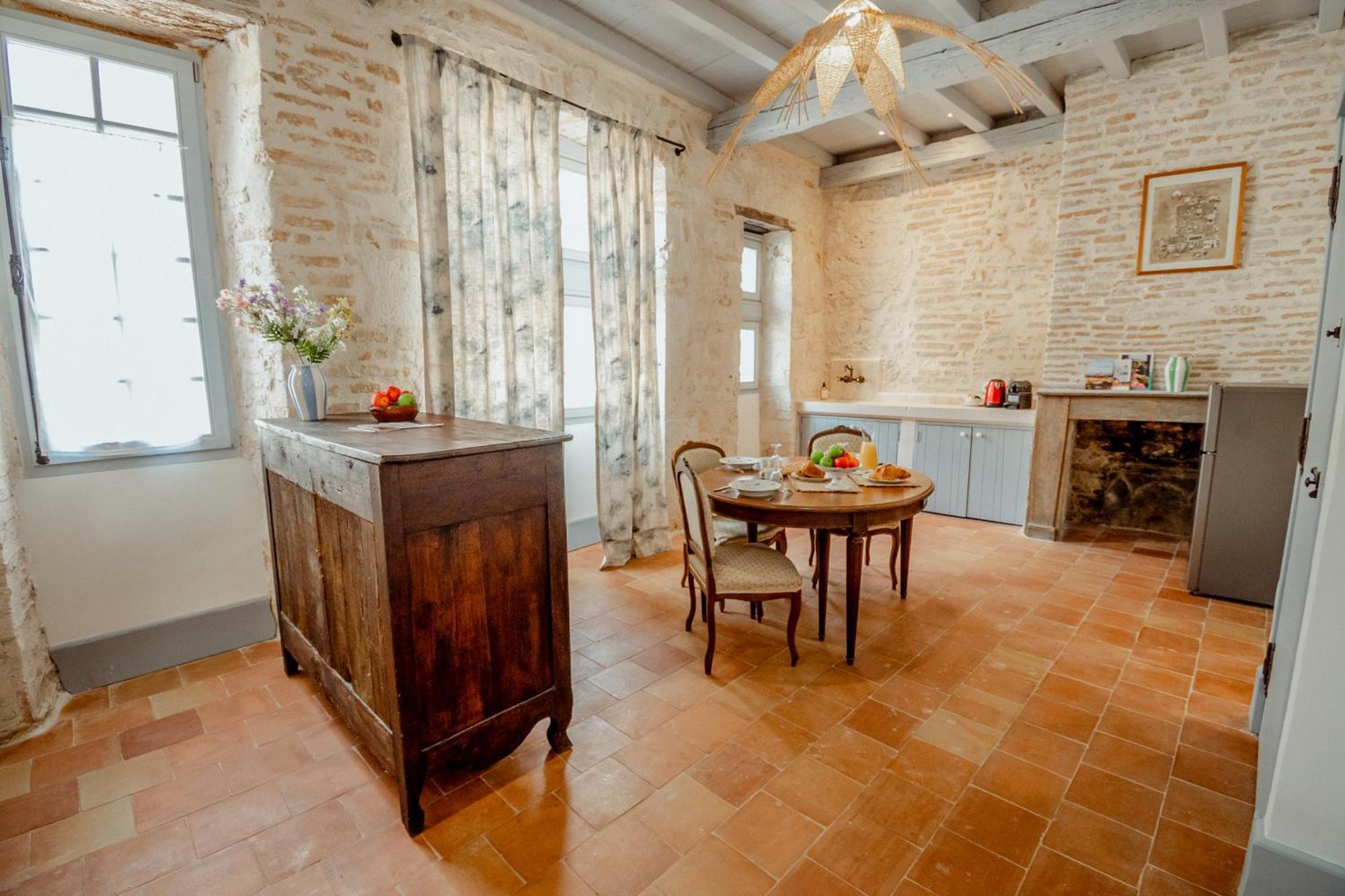 La Chambre Bleue Lauzerte Luaran gambar