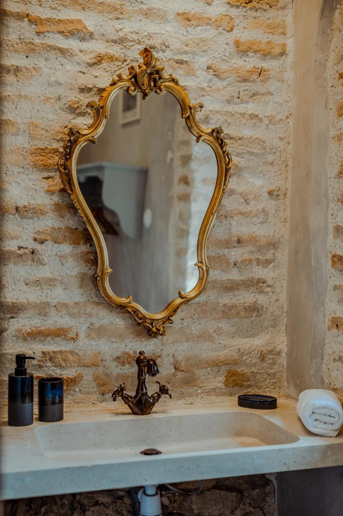 La Chambre Bleue Lauzerte Luaran gambar