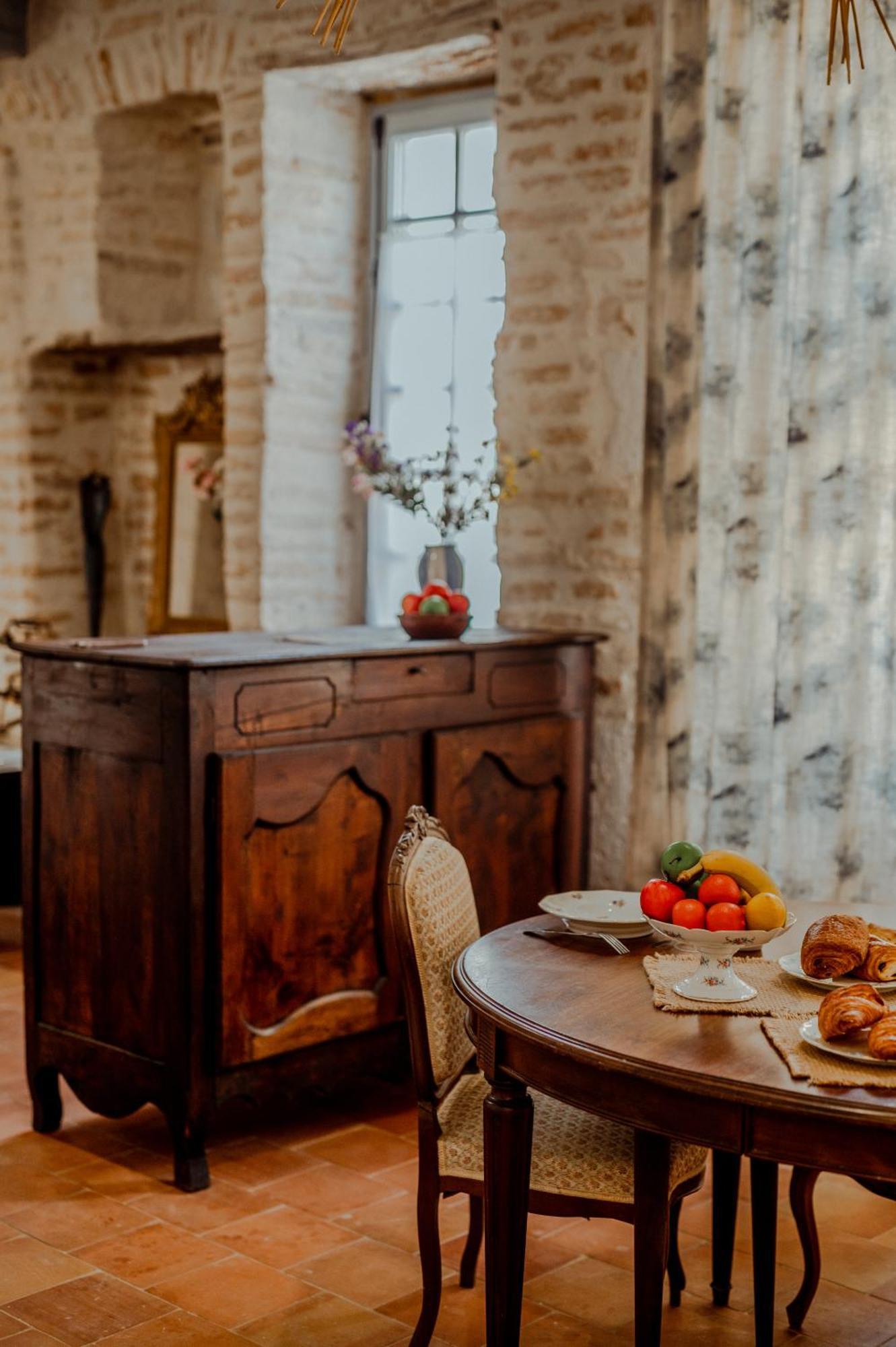 La Chambre Bleue Lauzerte Luaran gambar