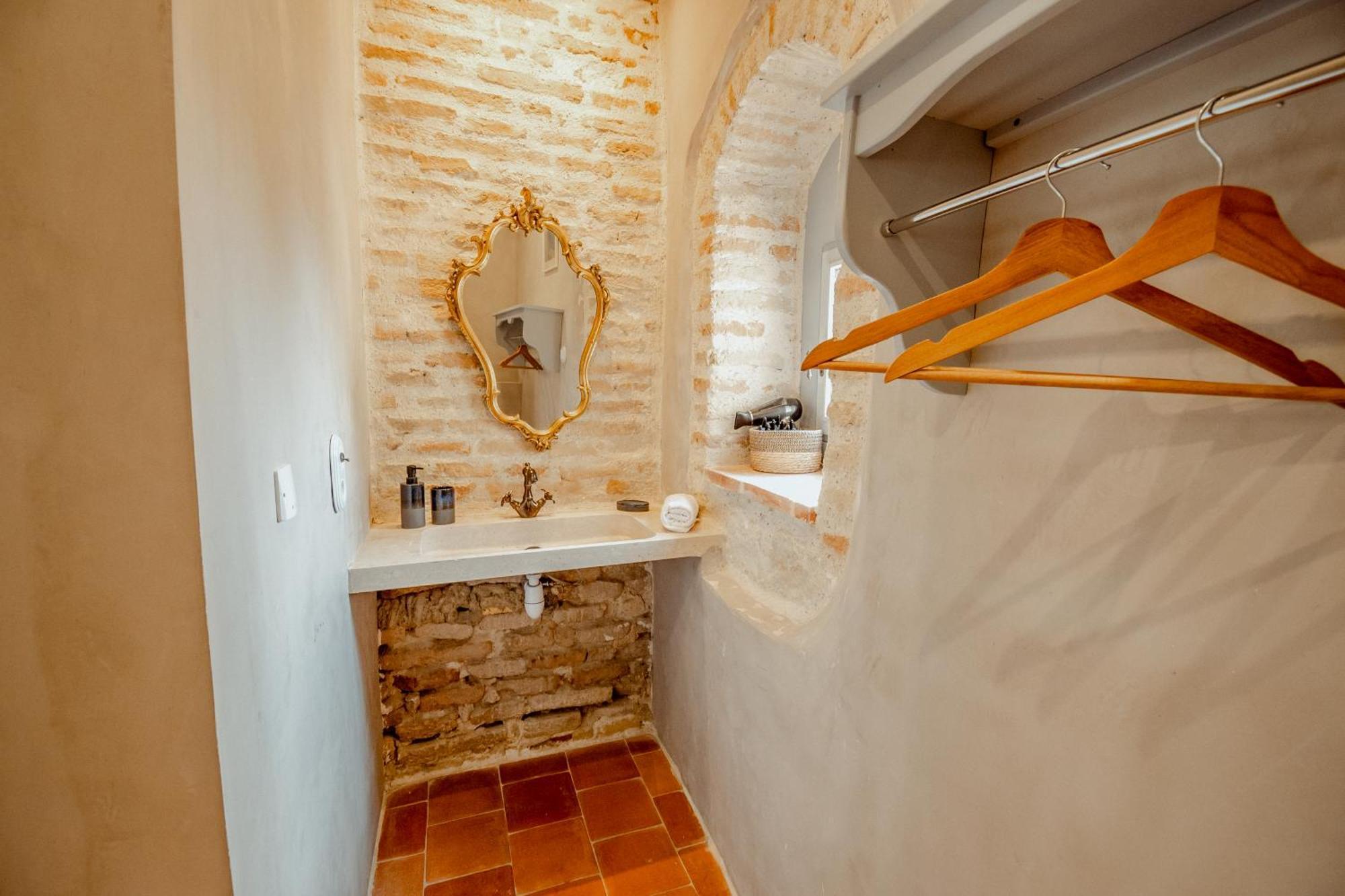 La Chambre Bleue Lauzerte Luaran gambar