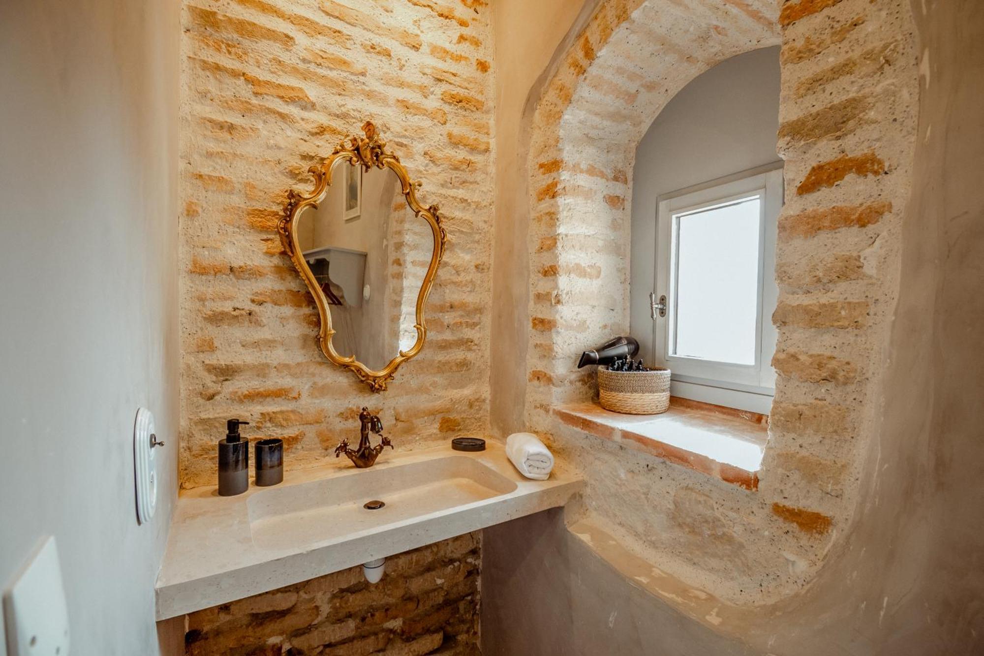 La Chambre Bleue Lauzerte Luaran gambar